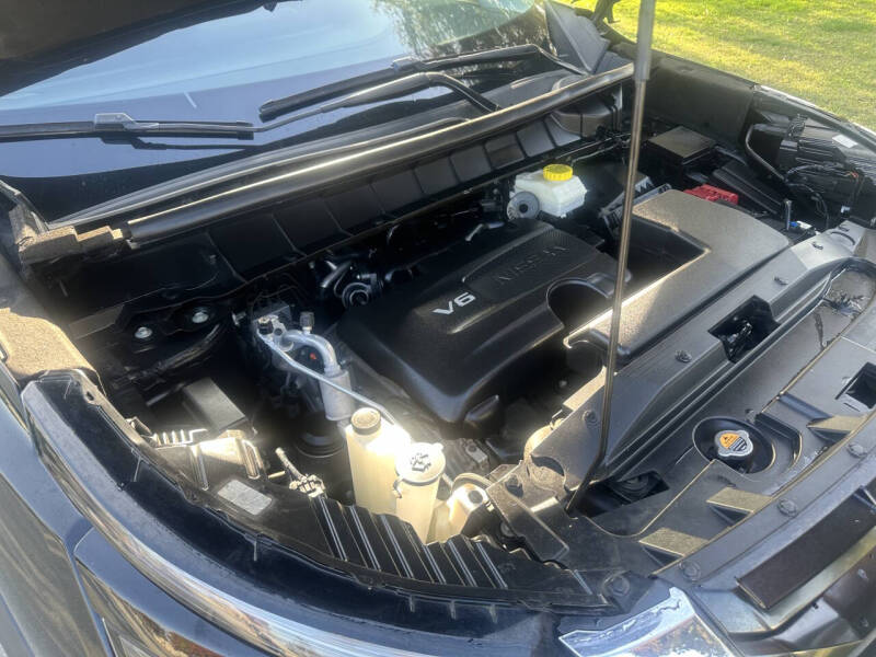 2022 Nissan Pathfinder S