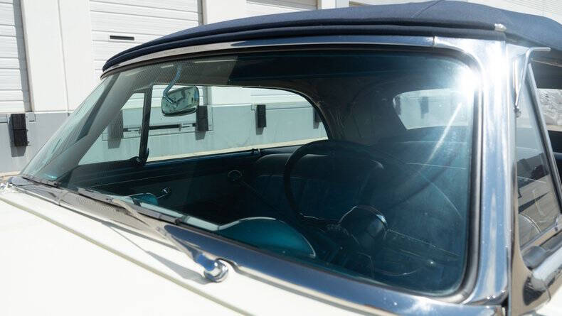 1953 Ford Crestline