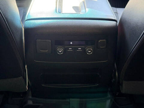 2020 GMC Yukon XL SLT Standard Edition