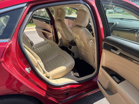 2015 Ford Fusion SE