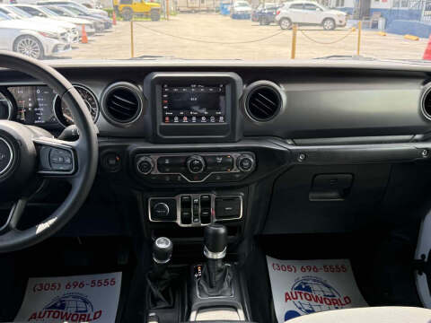 2023 Jeep Gladiator Willys