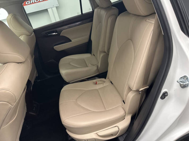 2022 Toyota Highlander Limited