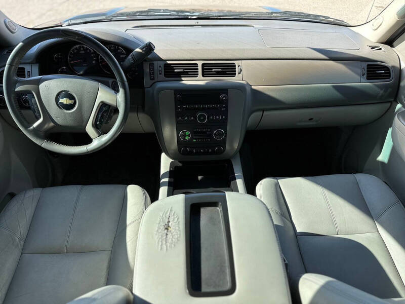 2013 Chevrolet Avalanche LT Black Diamond