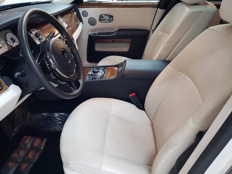 2013 Rolls-Royce Ghost 13