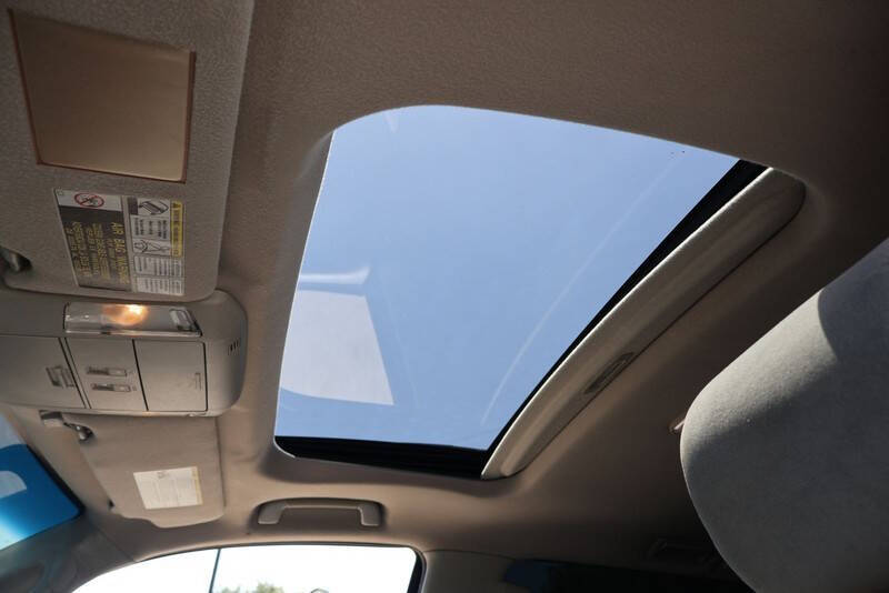 2011 Toyota Sequoia SR5