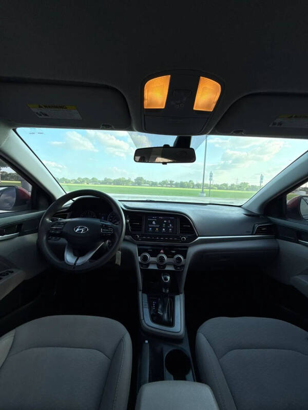 2019 Hyundai Elantra