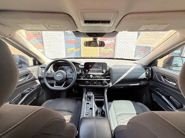 2022 Nissan Pathfinder S