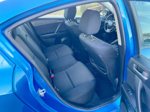 2012 Mazda MAZDA3 i Touring