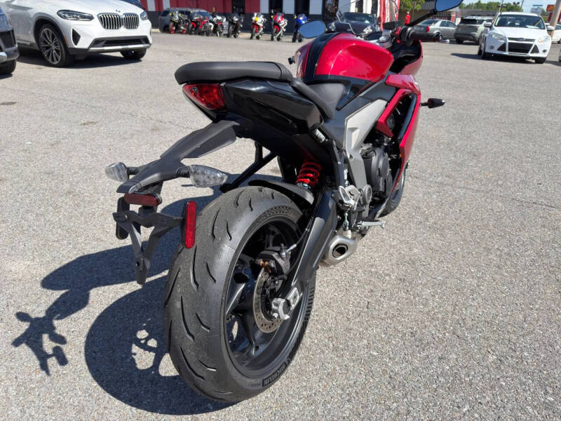 2025 Triumph Daytona 660
