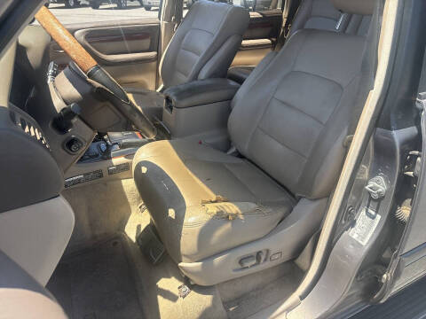 2000 Lexus LX 470