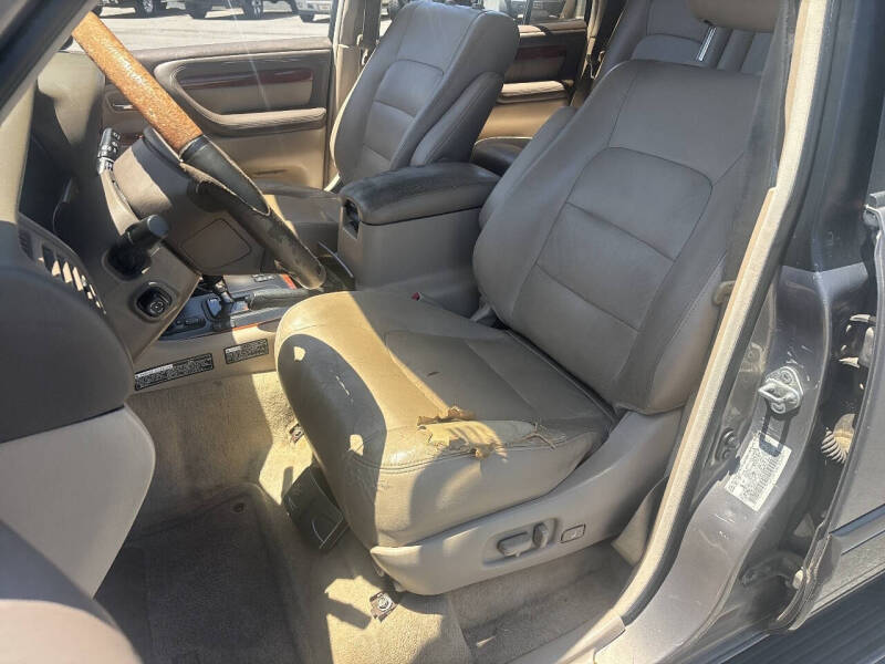 2000 Lexus LX 470