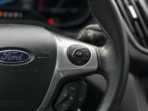 2017 Ford C-MAX Energi SE