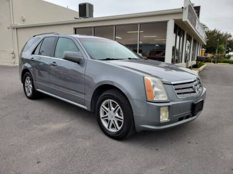 2005 Cadillac SRX for sale at DELRAY AUTO MALL in Delray Beach FL