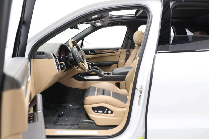 2021 Porsche Cayenne Turbo S E-Hybrid