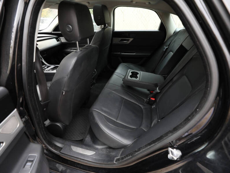 2017 Jaguar XF 35t Premium