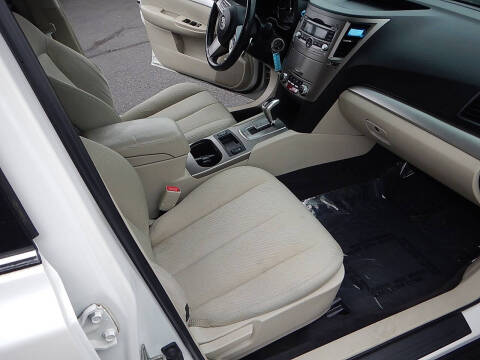 2010 Subaru Outback 2.5i Premium