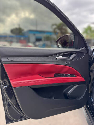 2020 Alfa Romeo Stelvio Sport