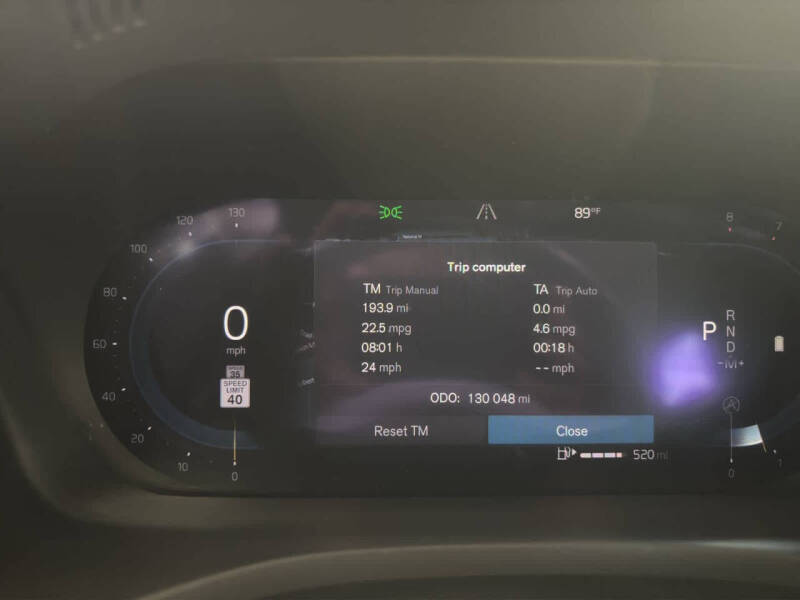 2022 Volvo XC60 B5 Momentum