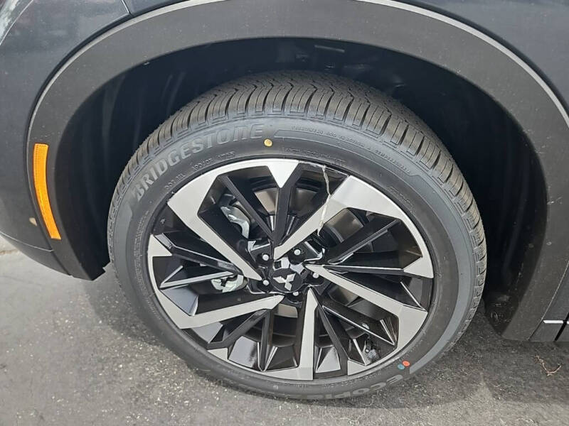 2025 Mitsubishi Outlander PHEV SEL