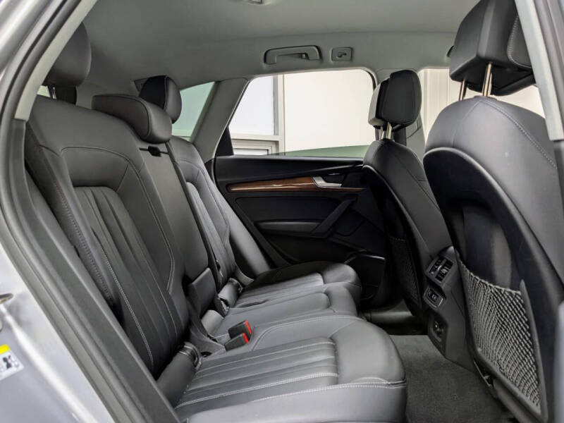 2023 Audi Q5 quattro Premium 40 TFSI