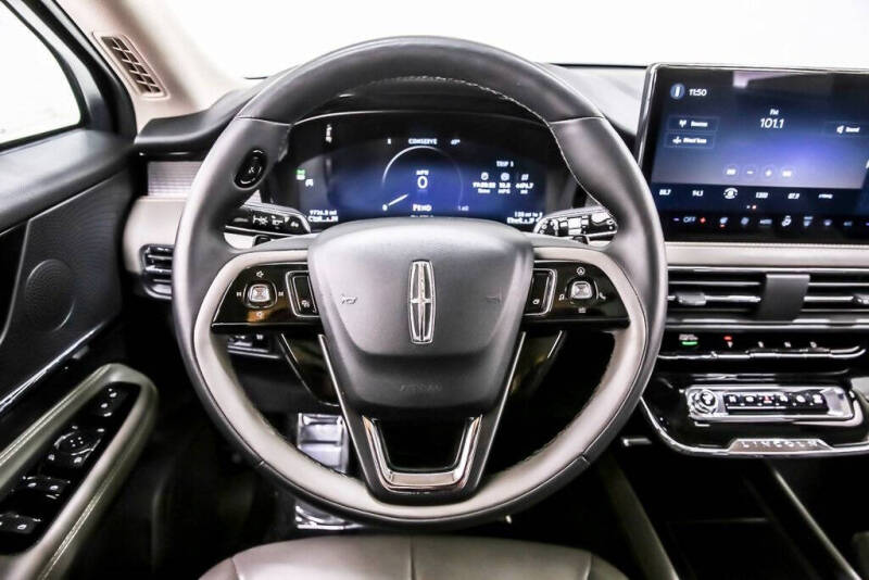 2023 Lincoln Corsair Standard