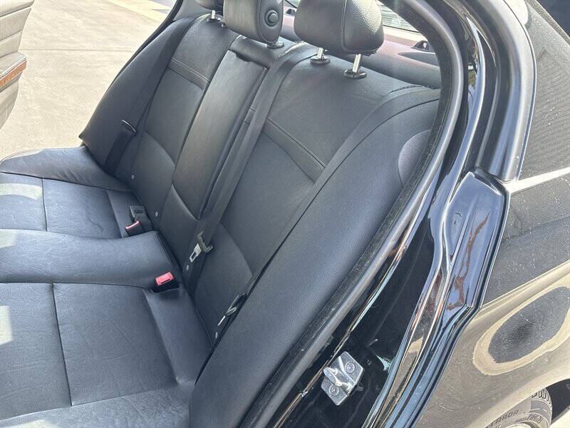 2011 BMW 3 Series 328i