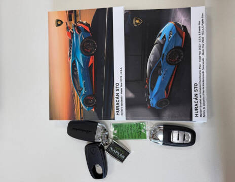 2023 Lamborghini Huracan STO