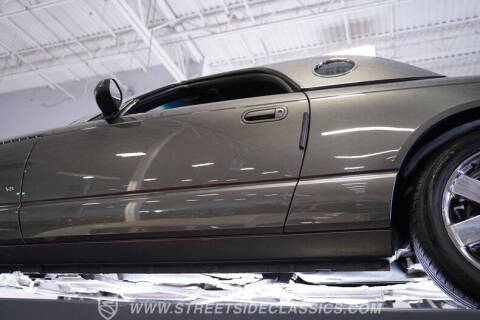 2003 Ford Thunderbird