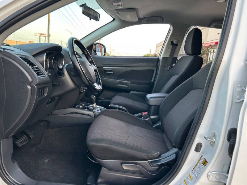 2016 Mitsubishi Outlander Sport 2.4 ES