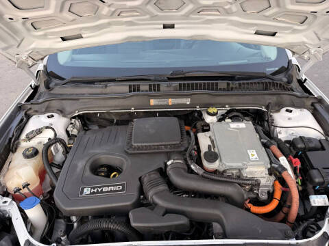 2018 Ford Fusion Hybrid SE