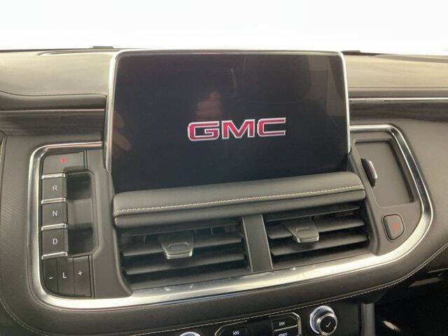 2023 GMC Yukon XL SLT