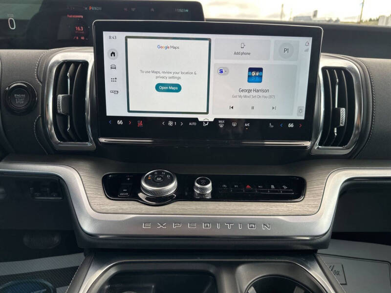 2025 Ford Expedition MAX Platinum