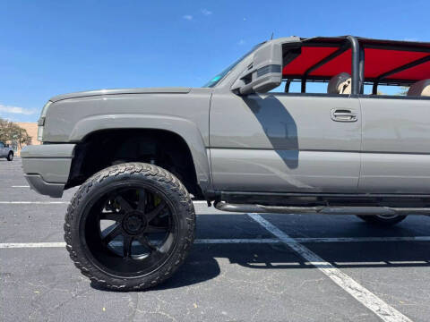 2004 Chevrolet Suburban