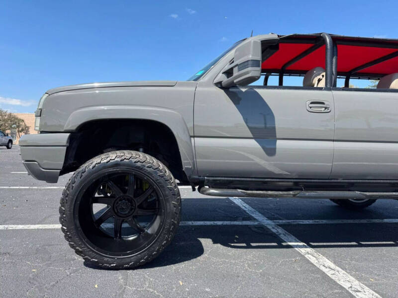 2004 Chevrolet Suburban