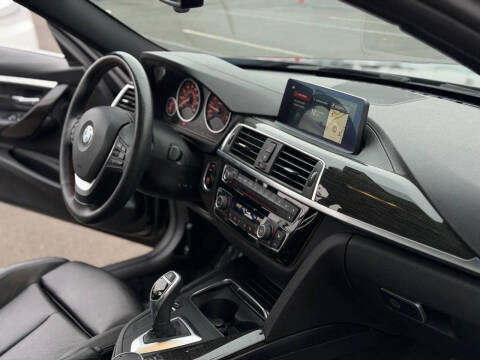 2018 BMW 3 Series 330i xDrive