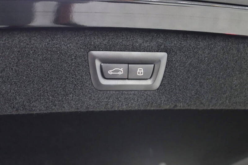 2025 BMW M8 Competition