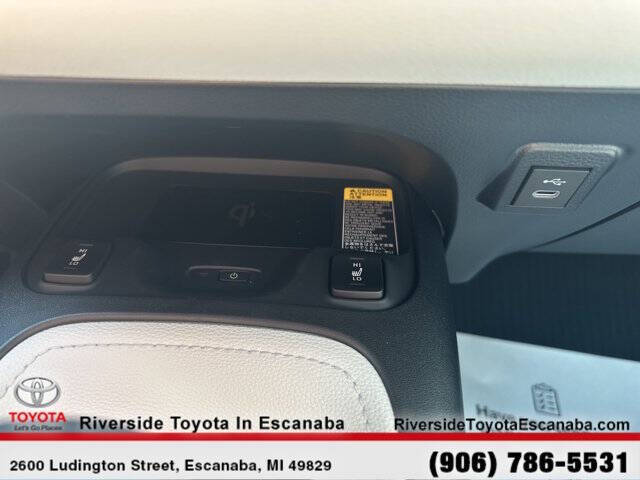 2025 Toyota Corolla Hatchback XSE