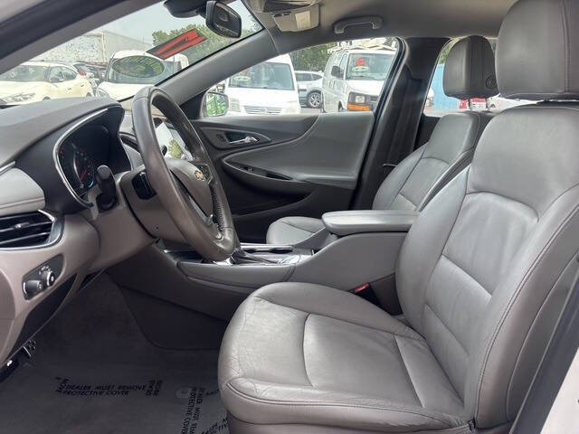 2017 Chevrolet Malibu LT