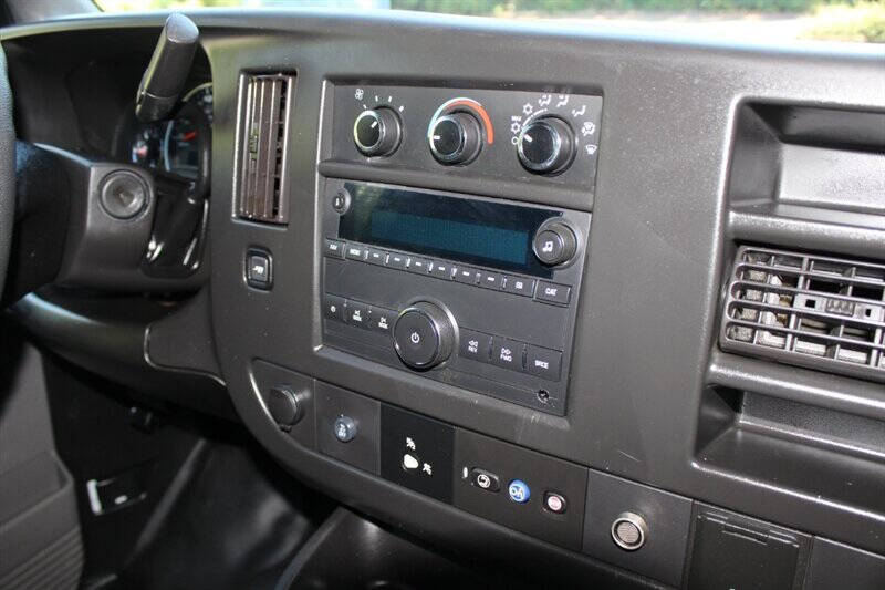 2020 GMC Savana 2500