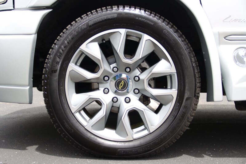 2024 Chevrolet Express 2500