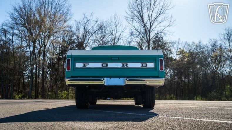 1966 Ford F-100