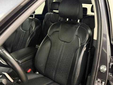 2022 Kia Sorento Hybrid S