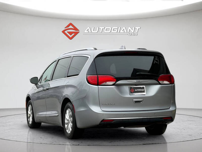 2019 Chrysler Pacifica Touring L