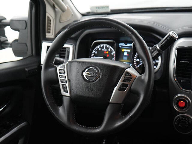 2017 Nissan Titan PRO-4X