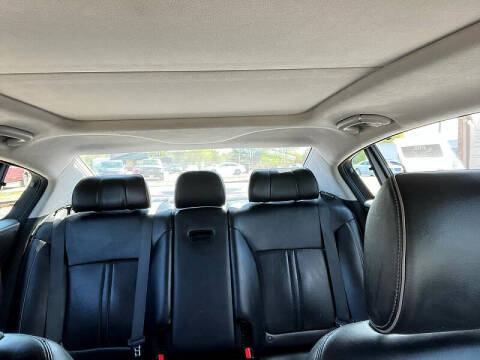 2015 Kia K900 Luxury