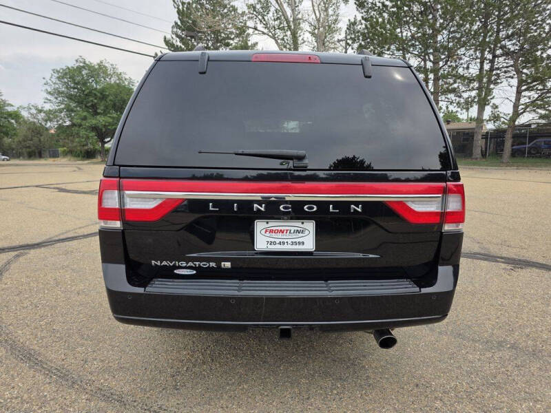 2017 Lincoln Navigator L Select