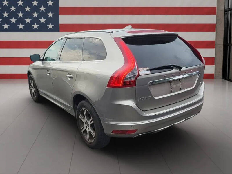 2015 Volvo XC60 T6 Drive-E Platinum