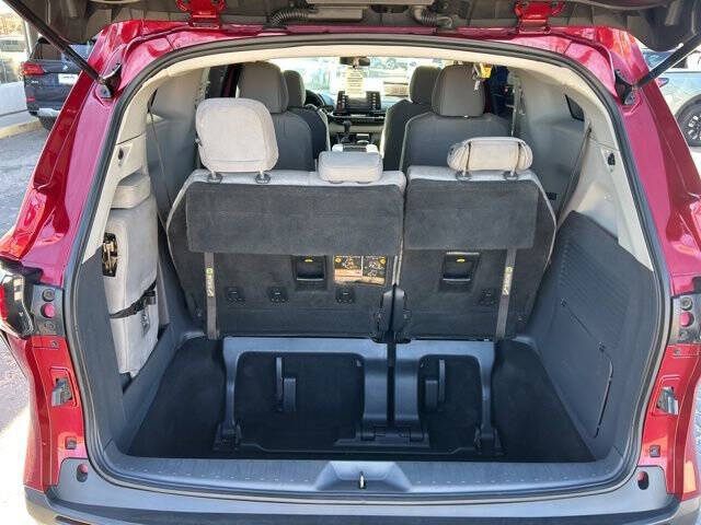 2021 Toyota Sienna LE 8-Passenger