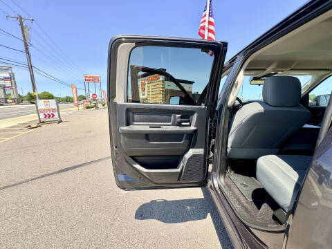 2016 RAM 1500 Express