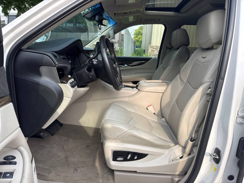 2019 Cadillac Escalade ESV Luxury